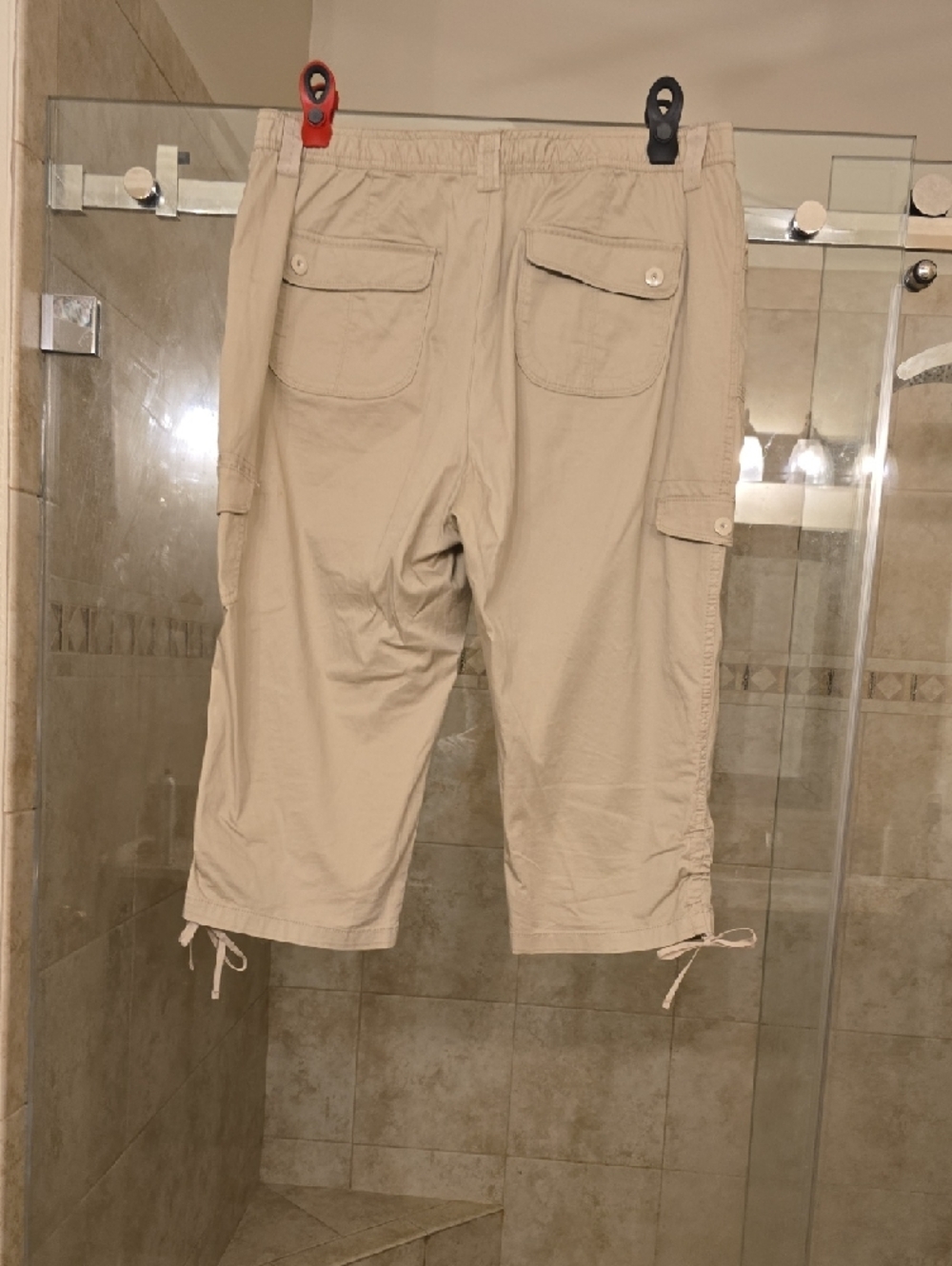 C EST 1946 Beige Cargo Capris with Drawstring Hems - Picture 2 of 6